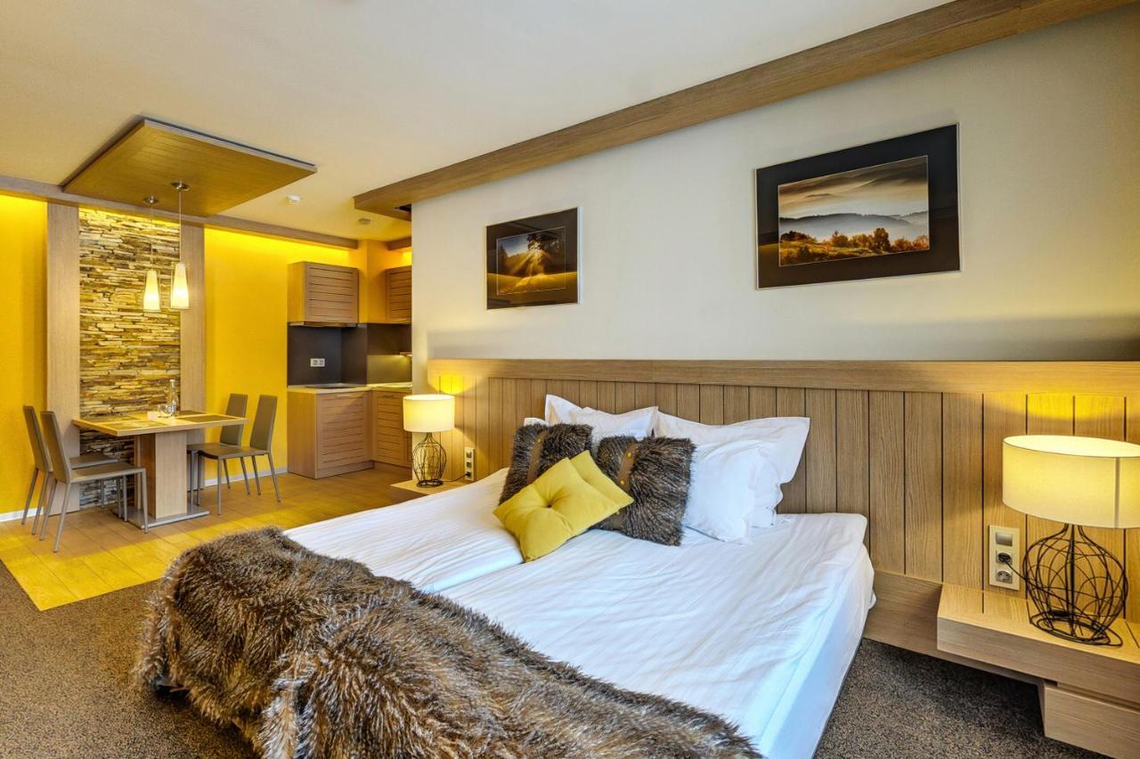 Amira Boutique Hotel 班斯科 外观 照片 A bedroom in a hotel