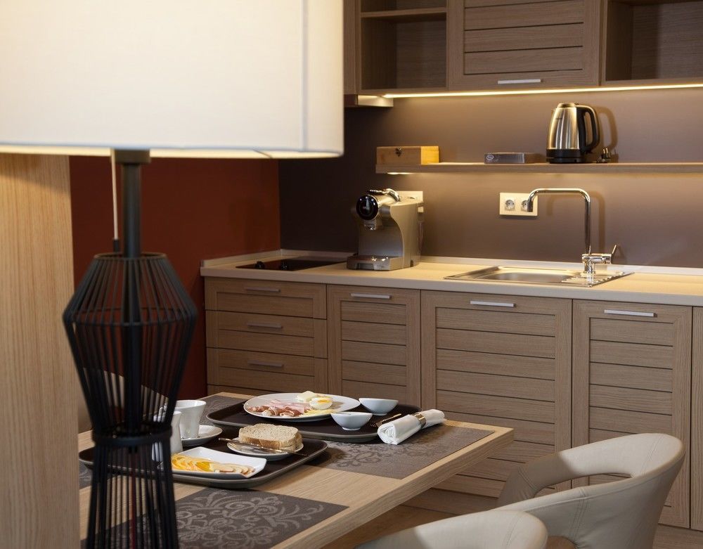 Amira Boutique Hotel 班斯科 外观 照片 A kitchen in a hotel suite